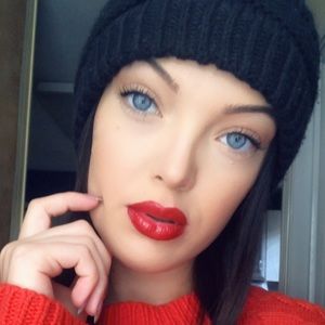 Meet your Posher, Kaitlyn